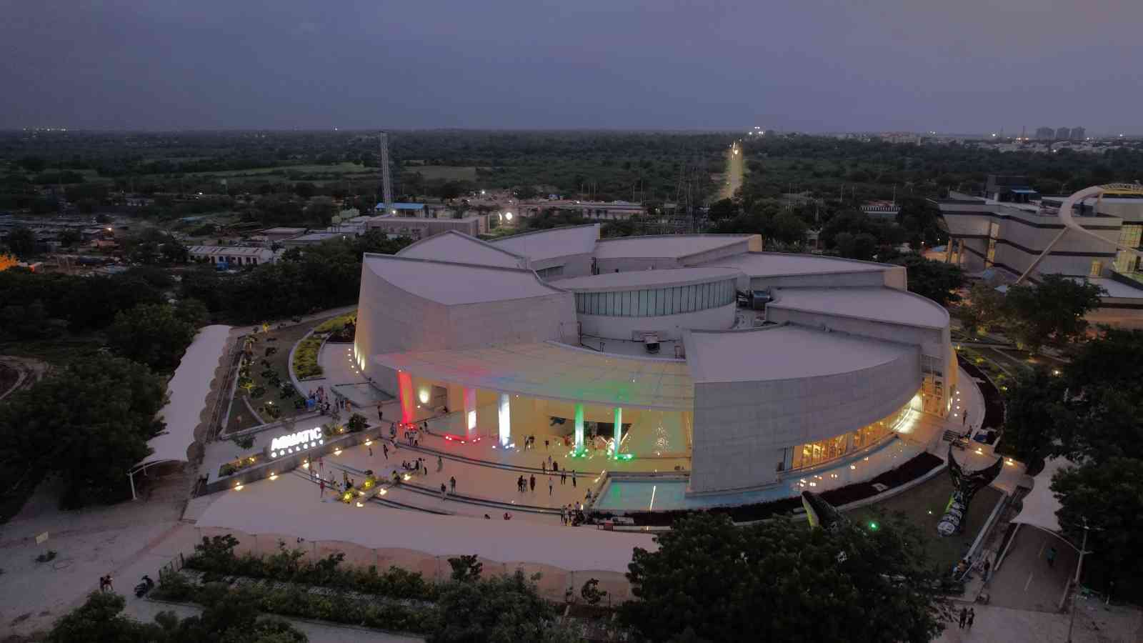 Aquatics Gallery