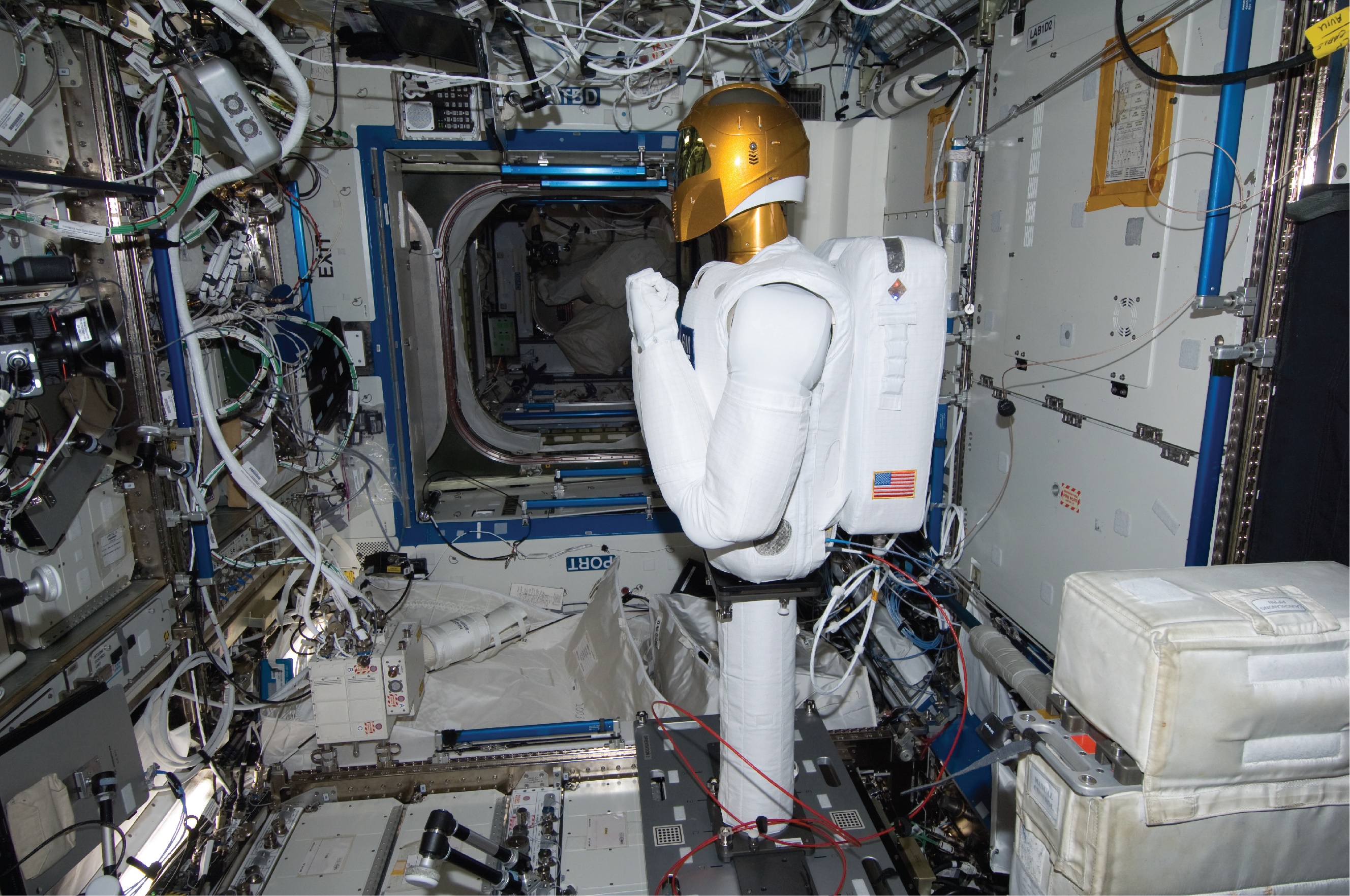 SPACE ROBOT